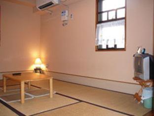 Hostel Hakuseiso Naha Szoba fotó